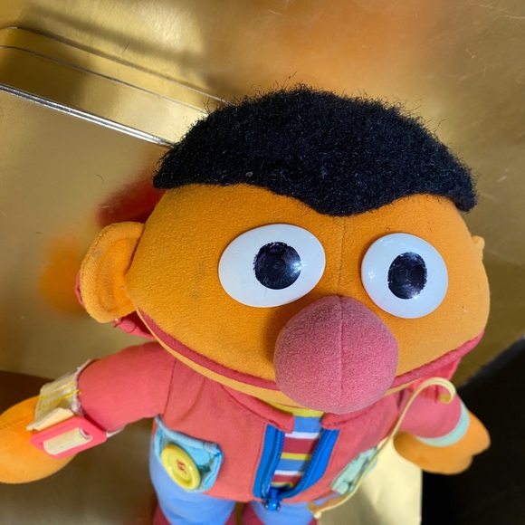 SESAME STREET VTG 1990 ERNIE DRESS ME UP PLAYSKOOL LEARNING COLlECTIBLE PLUSH - Picture 10 of 16